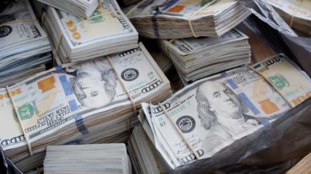 صدمة سياسية في أمريكا: فضيحة نائبة ديمقراطية متهمة باختلاس 5 ملايين دولار