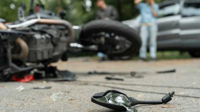 فيديو مُروع: سيارة تنقسم إلى نصفين