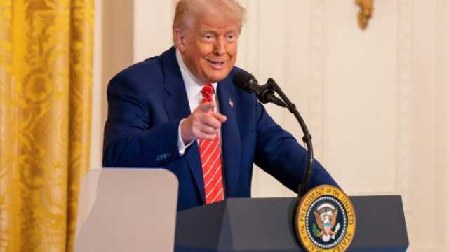 فيديو ساخر: دفتر يوميات ترامب مُحارب السلام