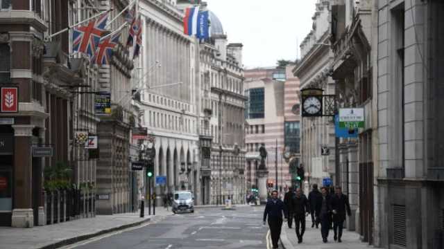 بريطانيا تصدم العالم.. كان بالإمكان تجنب إغلاق الكورونا