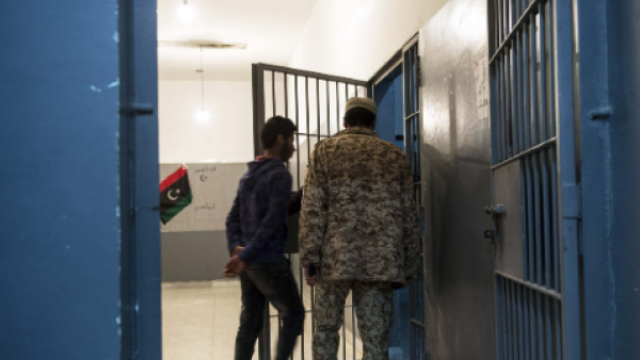 متهم بجرائم تعذيب وقتل سجناء: النيابة الليبية توقف رئيس الشرطة القضائية السابق
