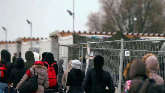 بين الاندماج والترحيل..ملف اللاجئين السوريين يشعل الخلاف في ألمانيا