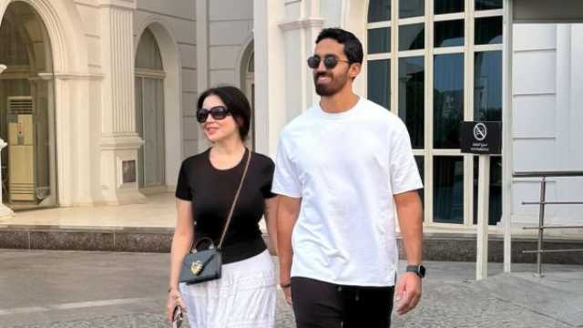 مي عز الدين تتألق بأول إطلالة بعد عقد قرانها