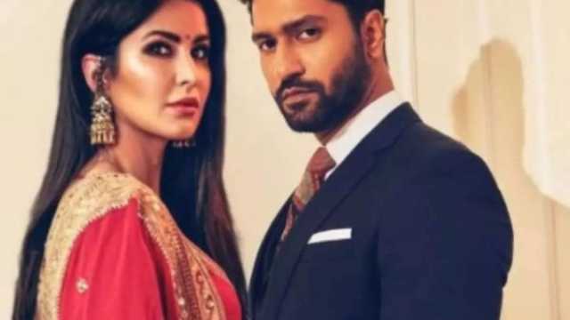 كاترينا كيف وفيكي كوشال يعلنون قدوم مولودهم الأول وسط تهاني النجوم