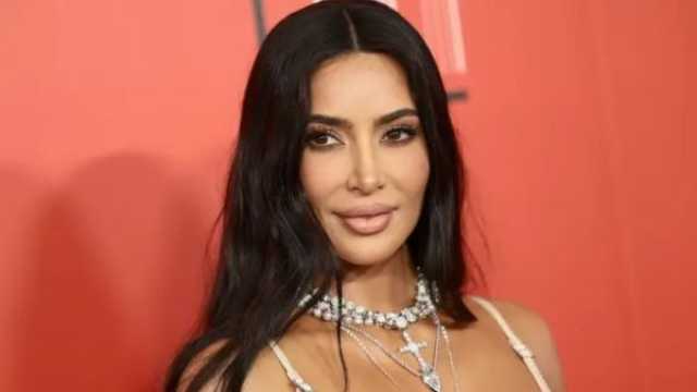 كيم كارداشيان تنهار بالبكاء أمام الكاميرا.. وتوجّه رسالة غامضة للجمهور