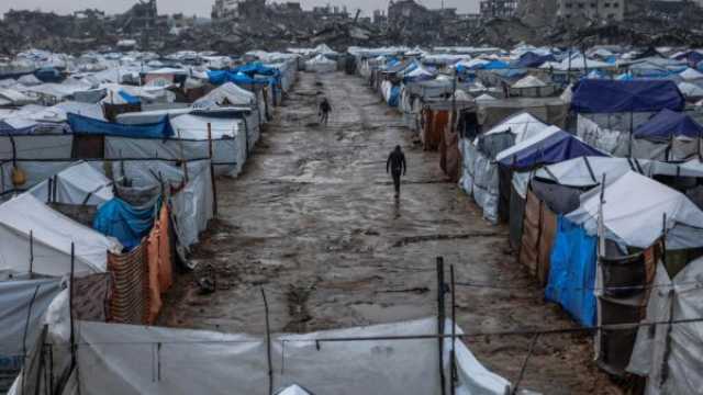 فاقمت معاناتهم.. انهيارات في غزة تتسبب بوفاة 7 فلسطينيين