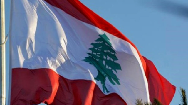 نزاع سياسي جديد في بيروت: سقطة حكوميةتشعل خلافات حول لجنة وقف النار