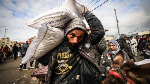 بريطانيا ترسل سفينة مساعدات إلى غزة.. سوناك: مصدومون