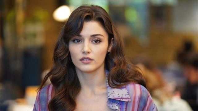 هاندا ارتشيل تردّ على شائعات اعتزالها.. وهذا سبب اعادة شعرها للونه الطبيعي