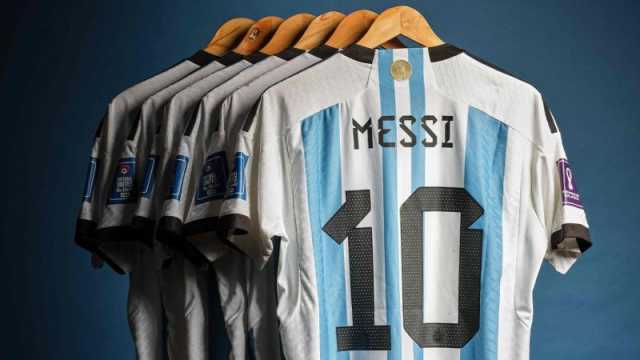 كم بيعت قمصان ليونيل ميسي التي ارتداها في كأس العالم؟