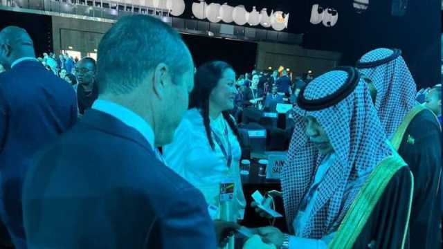 الوزير السعودي ماجد القصبي يلتقي بوزير الاقتصاد الاسرائيلي في ابو ظبي