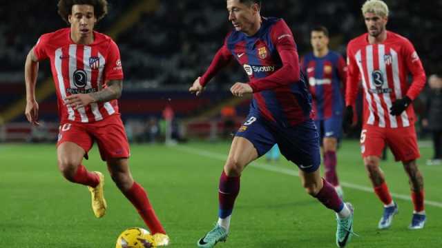 تشكيلات الفرق: أتلتيكو مدريد - برشلونة في الدوري الإسباني 2023-24
