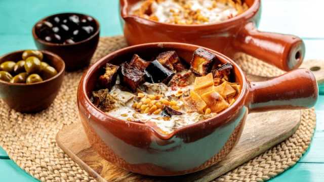 10 أطباق فتة كلاسيكية في رمضان