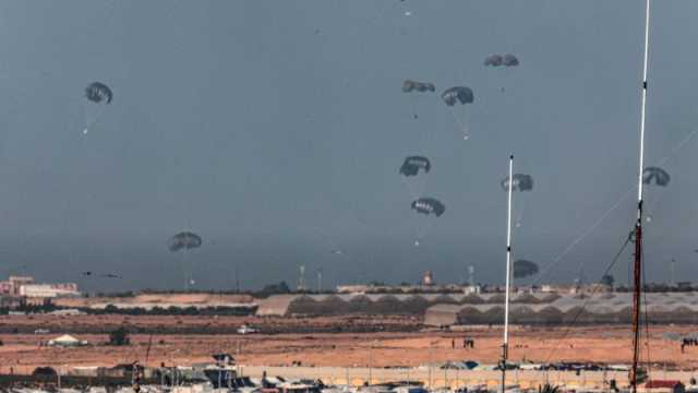 مأساة في غزة: استشهاد 18 فلسطينيا بسبب إنزال خاطئ للمساعدات