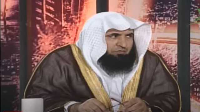 شيخ سعودي: الفخذ للنساء والرجال ليس من العورة