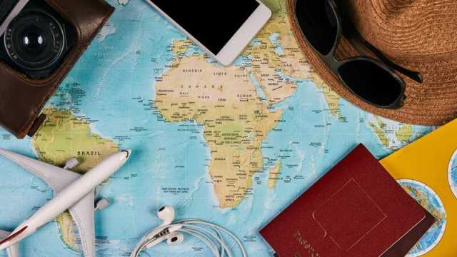 في يوم السياحة العالمي 2023 نصائح للسفر بأقل التكاليف