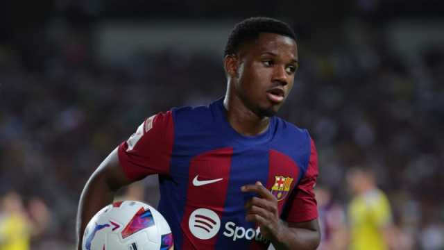آنسو فاتي يريد الرحيل عن برشلونة