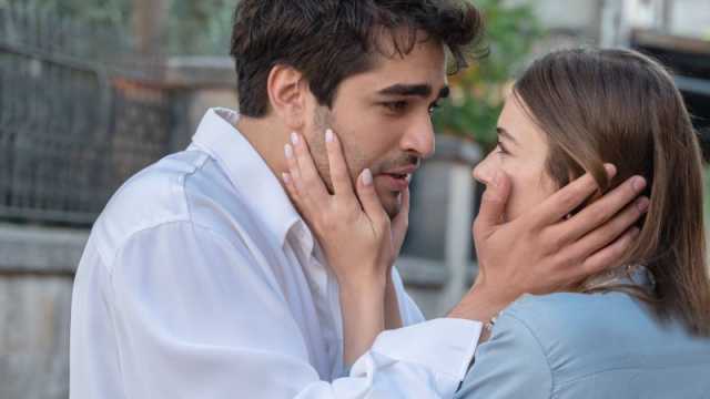 انفصال مارت رمضان ديمير وأفرا ساراتش.. وهذا أول تعليق للاخيرة
