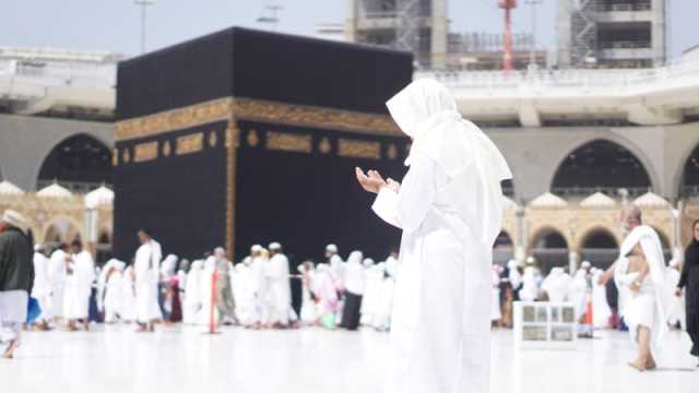 شاهد امطار غزيرة على الحرم المكي الشريف
