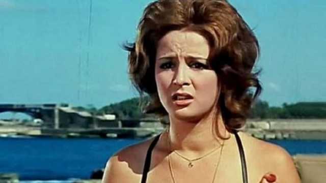 أحدث ظهور للنجمة نجلاء فتحي: جميلة رغم مرور الزمن