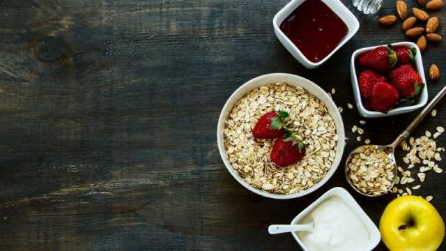 5 وصفات صحية باستخدام دقيق الشوفان