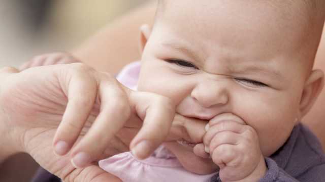 طبيب البوابة: مراحل التسنين للأطفال