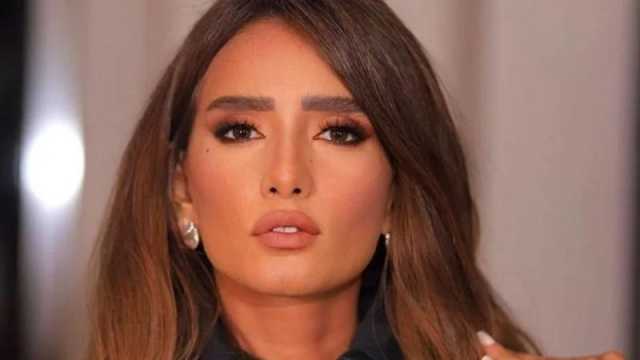 زينة تثير الفضول و الجدل بهذا المنشور الغامض