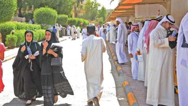 جامعة الكويت تمنع الاختلاط بين الجنسين.. وجدل عارم على تويتر