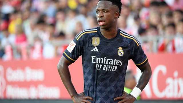 إداري في برشلونة يهاجم فينيسيوس ويصفه بـالمهرج