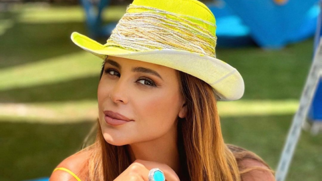 كارول سماحة تبدو كمنة عرفة في أحدث ظهور.. هل أجرت عملية تجميل؟