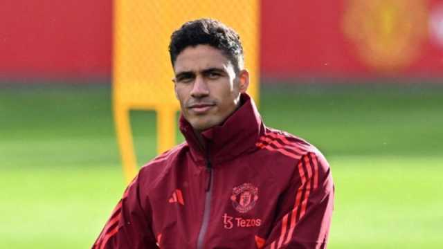 نجم دفاع مانشستر يونايتد يريد الانتقال للدوري الإيطالي