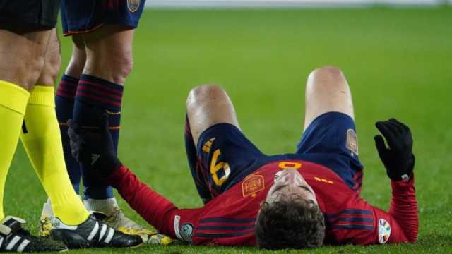 برشلونة يفتح النار على الاتحاد الإسباني بعد إصابة جافي