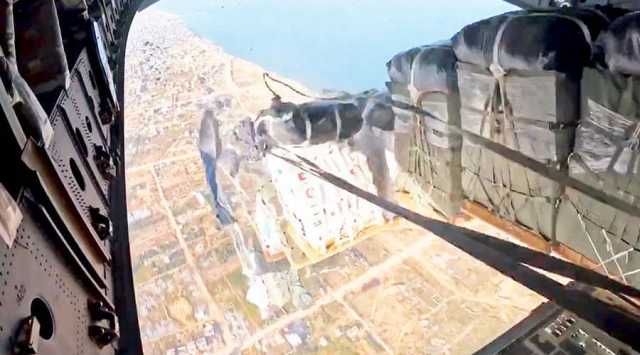 «طيور الخير» تنفذ 25 إسقاطاً جوياً للمساعدات الإغاثية شمال غزة