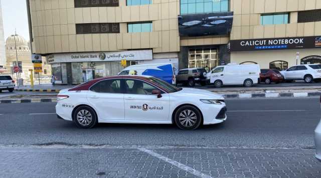 «طرق الشارقة» تصرف 9.4 ملايين درهم لملاك أرقام مركبات الأجرة