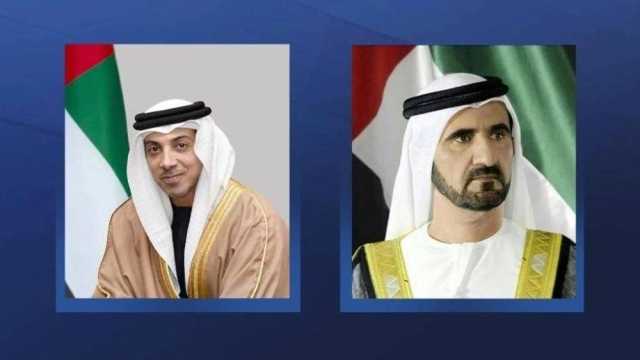 محمد بن راشد يرافقه منصور بن زايد يترأّس وفد الإمارات المشارك في أعمال القمة العربية الـ 33 بالبحرين