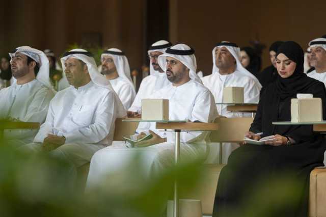 بمجلس محمد بن زايد.. ذياب بن محمد يشهد محاضرة حول الزراعة المستدامة
