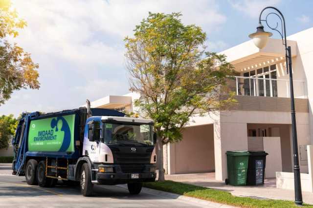العمل بكثافة في «تعهيد جمع النفايات وإعادة تدويرها» في حتا