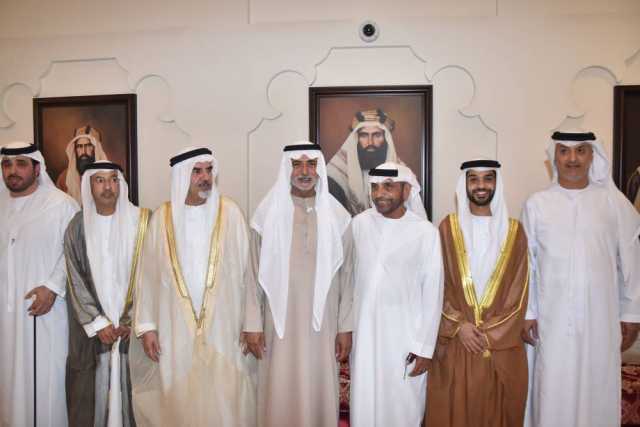 نهيان بن مبارك يحضر أفراح العواني والشامسي