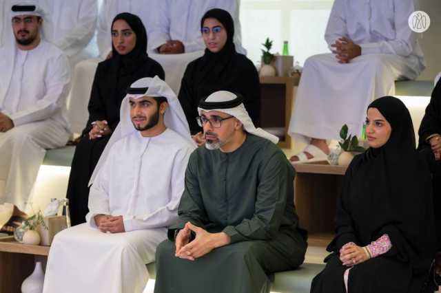 خالد بن محمد بن زايد يؤكد أهمية تطوير الكفاءات الوطنية الشابة لمواكبة متطلبات سوق العمل