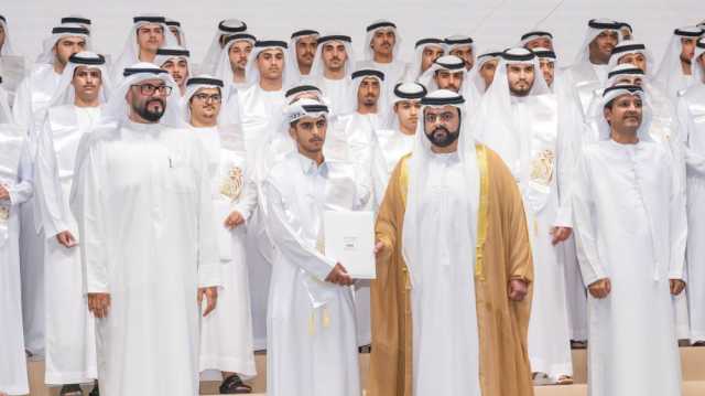 محمد بن حمد يشهد تخريج مدارس التكنولوجيا