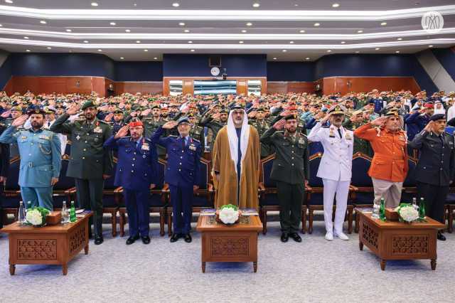 خالد بن محمد: حريصون على تأهيل القيادات الوطنية بالمناصب العسكرية والأمنية