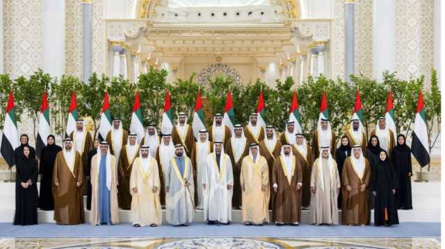 محمد بن راشد: التطوير والتغيير لن يتوقف.. وراية الوطن ستبقى عالية خفاقة
