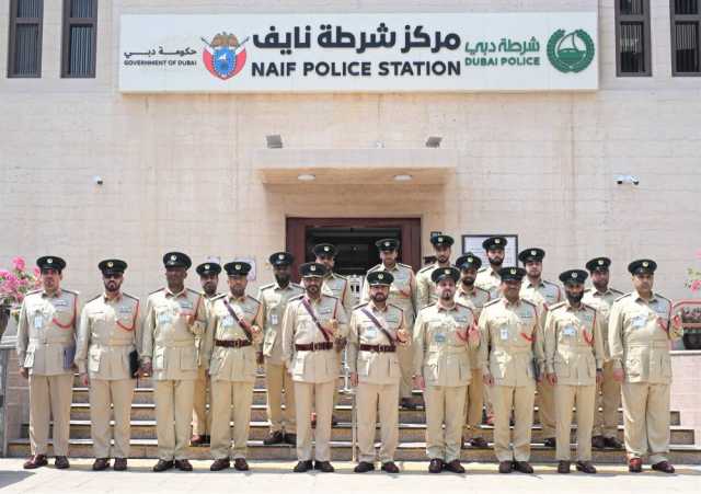علي غانم يطّلع على سير العمل في مركز شرطة نايف