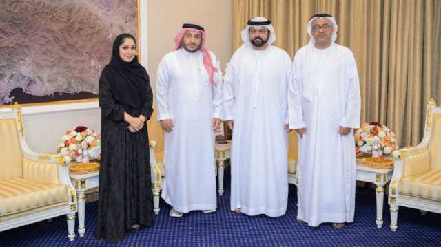 محمد الشرقي يلتقي الأديبين حمود الصاهود وأحمد عبيد