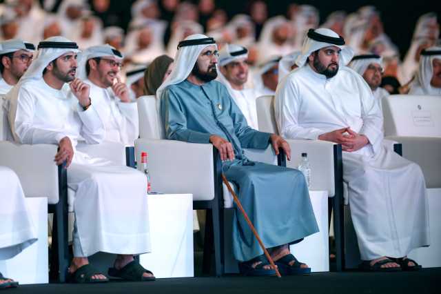 محمد بن راشد: ماضون في تطوير برامج متكاملة لإعداد جيل من القادة