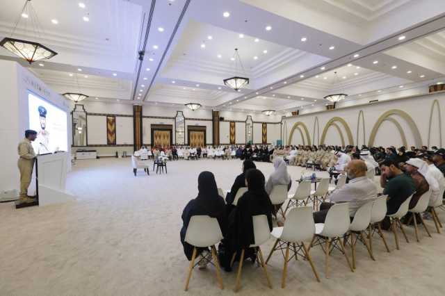 شرطة دبي تنظم «اللقاء المفتوح» لموظفي إسعاد المجتمع