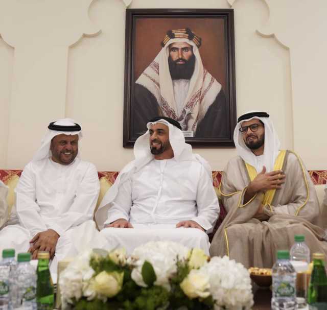 سيف بن زايد يحضر أفراح الرميثي والقبيسي