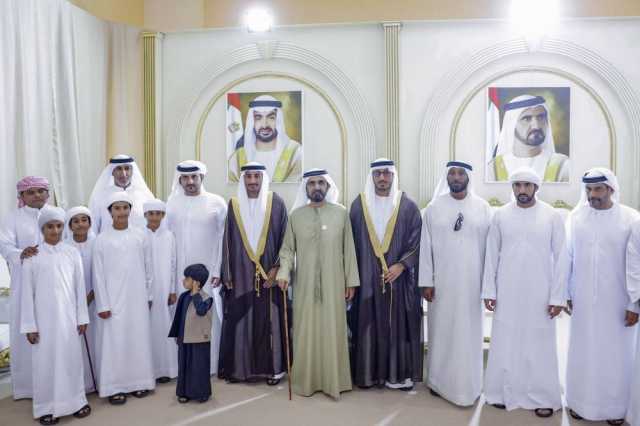 محمد بن راشد يحضر أفراح الكتبي والمري