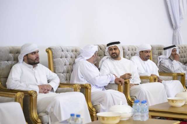 ذياب بن محمد بن زايد يعزي ذوي شهيد الوطن محمد المنصوري