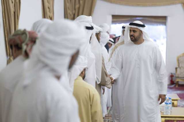 ذياب بن محمد بن زايد يعزي في وفاة الشهيد سليمان الشحي